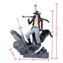 Boneco Anime ONE PIECE Dracule Mihawk